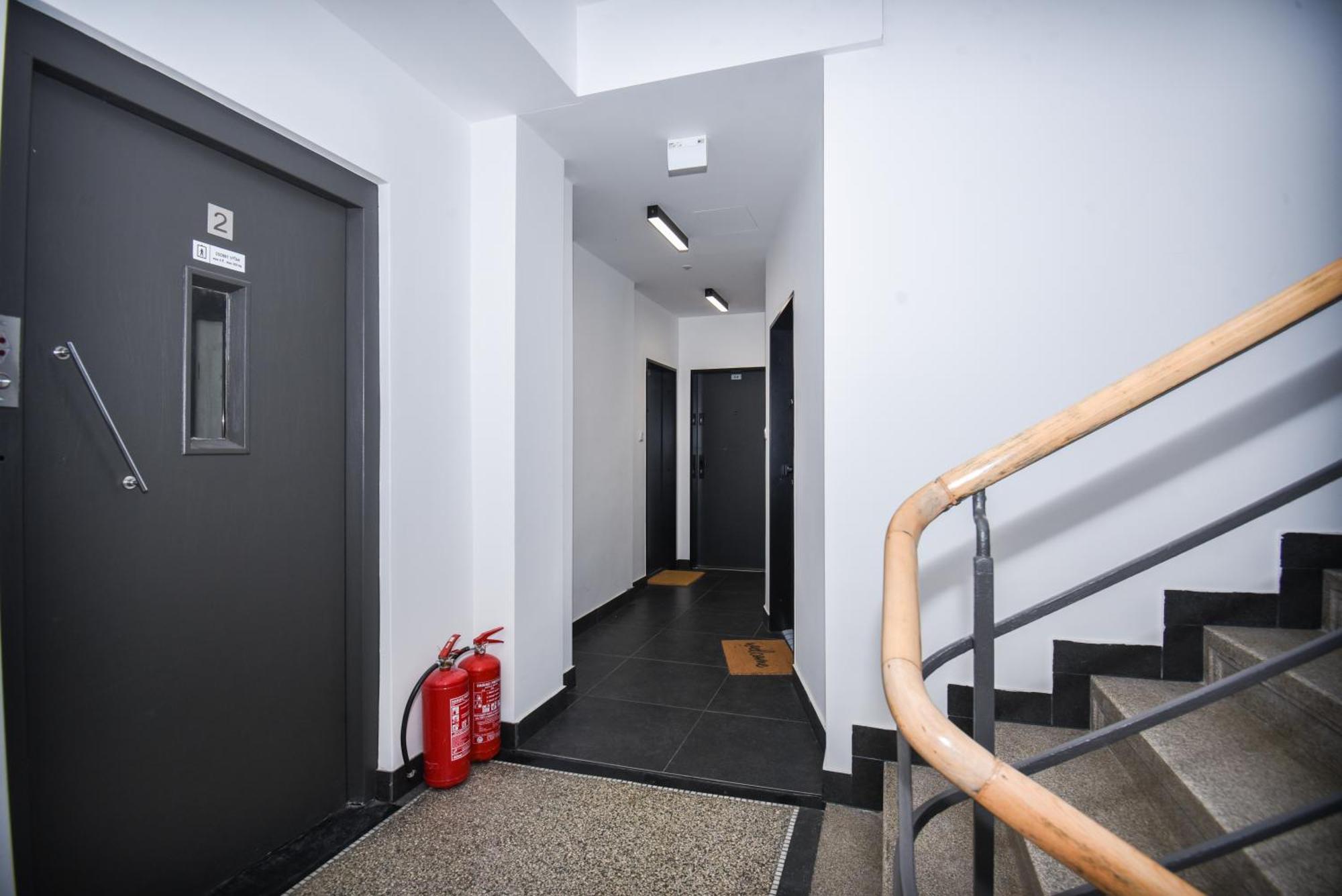 City Center Studio - Comfy & Modern Bratislava Exterior photo