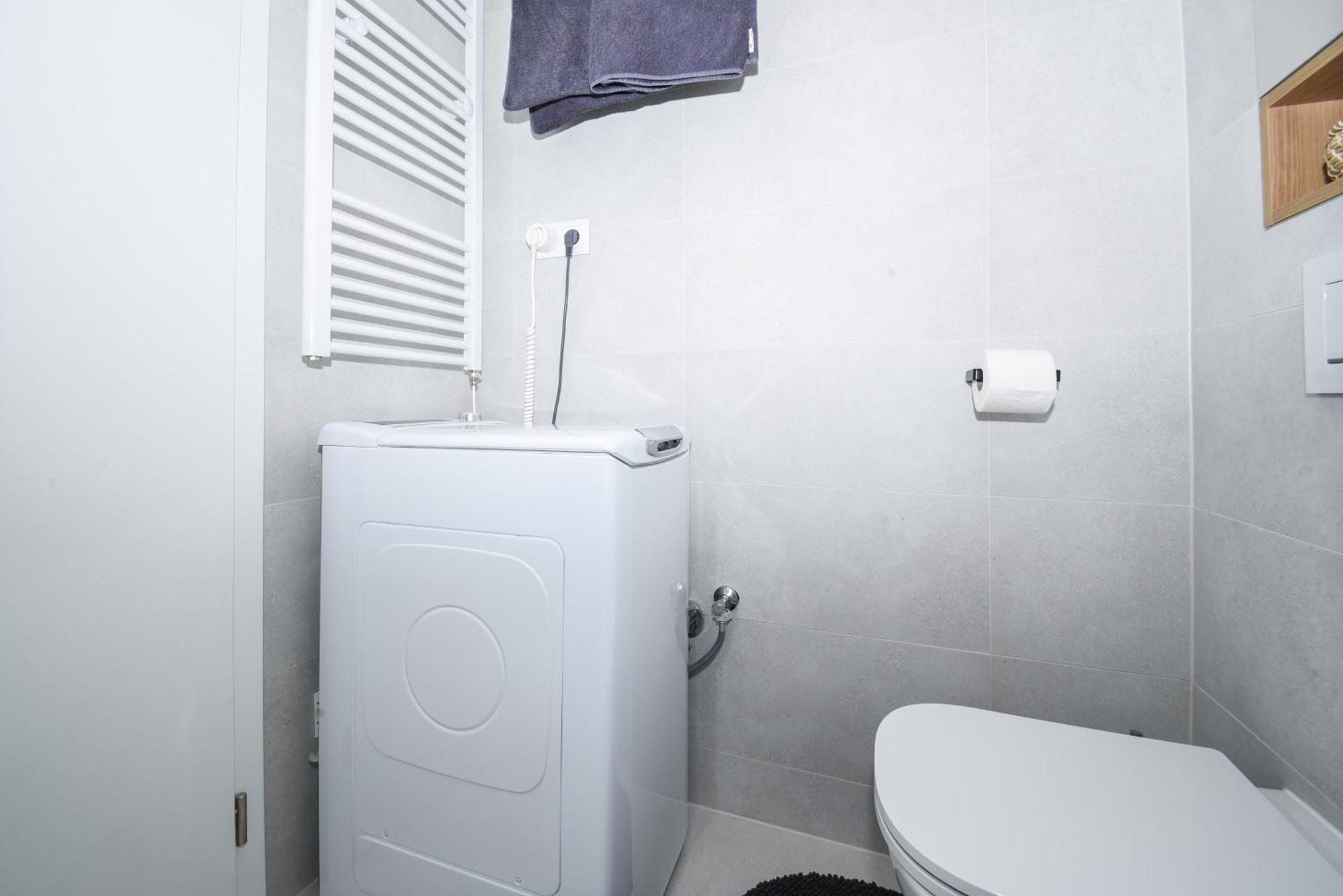 City Center Studio - Comfy & Modern Bratislava Exterior photo
